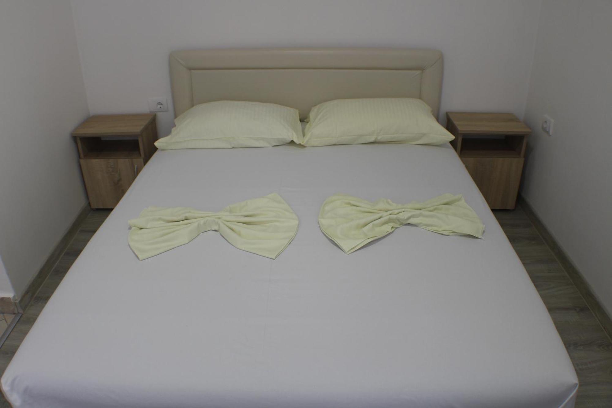 Gjinaj Apartments أولتْسي الغرفة الصورة
